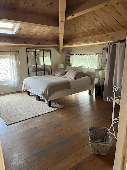 La Charmeuse, Gîte à Céreste-en-Luberon