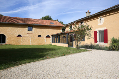 Gîte 5* | Au Bal Des Hirondelles, Gîte à Valence-en-Poitou