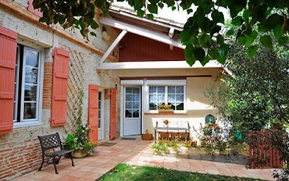 Le Grenier Du Levant, Gîte à Saint-Vincent-Lespinasse