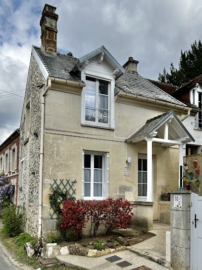 Au Repos Des Biches, Gîte à Pierrefonds