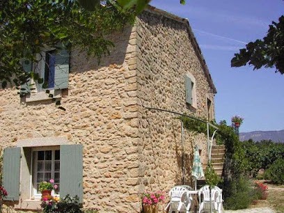 Les Cigales, Gîte à Sannes