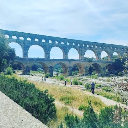 Gîtes du Mas des Esclots, Gîte à Nîmes