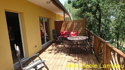 VILLA CREOLE Lamalou, Gîte à Lamalou-les-Bains