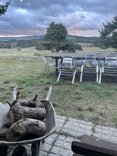 Les Logis Des Chardons, Gîte à Châteauneuf-de-Randon