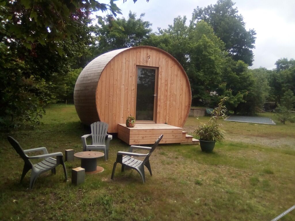 Village Tonneaux De Tirpoil, Gîte à Montilliers