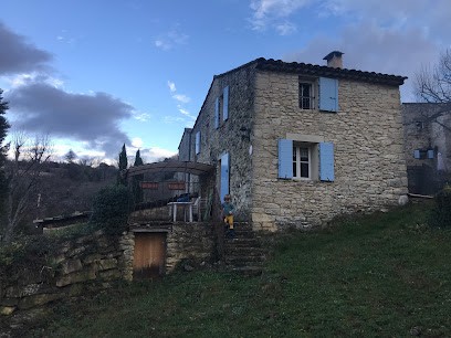 Les Deymes Nord, Gîte à Buoux