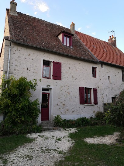 Terre De Doue Gîte Rural De 6 à 15 Personnes, Gîte à Doue