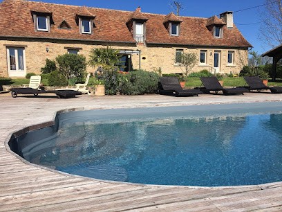 Bellevue: Location Maison De Charme Vacances 14 Personnes/grand Gite Piscine Dordogne, Gîte à Jumilhac-le-Grand