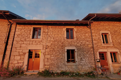 Gîte Jura "Le Paradis Du Jura" Nature, Rivières Et Lacs, Gîte à Saint-Hymetière-sur-Valouse