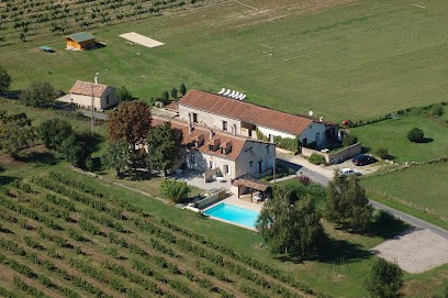 Les Naudines : Locations de vacances avec piscines, aires de jeux enfants proche des châteaux en Dordogne Nouvelle-Aquitaine, Gîte à Gageac-et-Rouillac