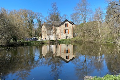 Gite Moulin de Verneiges, Gîte à Verneiges