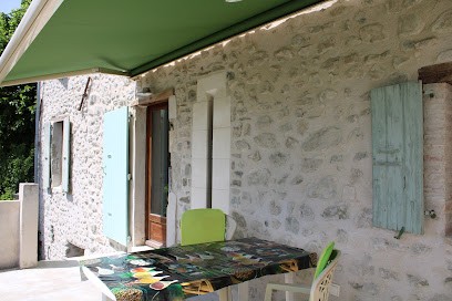 Les Terrasses Du Chastelas, Gîte à Puy-Saint-Martin