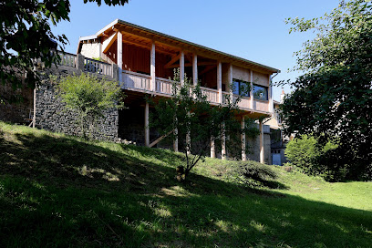 Gîte Les Ateliers Du Moulin, Gîte à Poligny