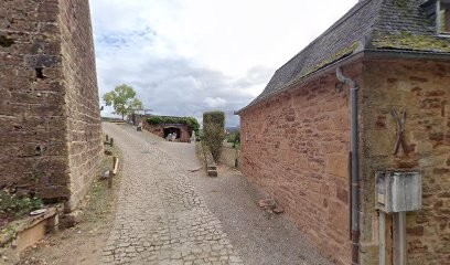 Aux deux chemins, Gîte à Prudhomat