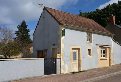 Gîte De L'oie : Gîte 3 À 5 Personnes Au Calme, Idéal Randonnées, Proche Loire À Vélo, Canal Du Berry Et Nevers, Dans Le Cher, Gîte à la Guerche-sur-l'Aubois