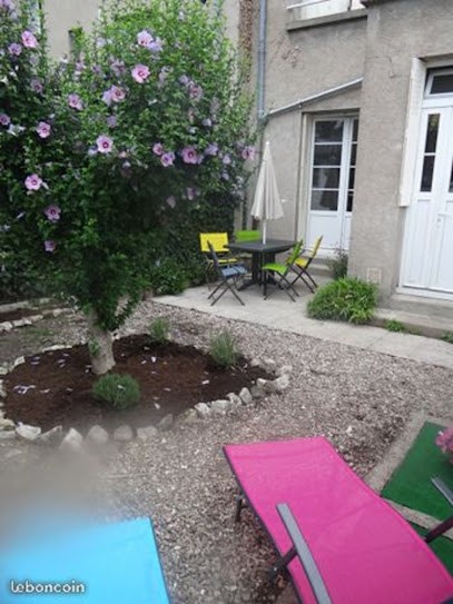 Gite 5 Personnes Tours Centre Le Patio Du Centre Ville, Gîte à Tours