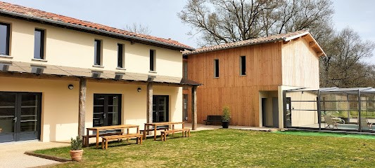 Domaine Jardin d'en Naoua - Hébergement touristique, Gîte à Maubec