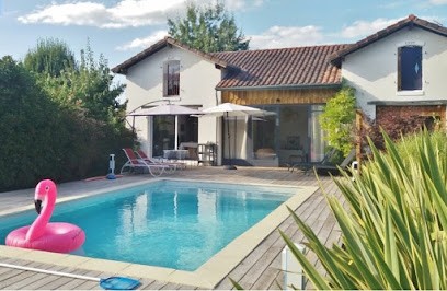 La grange de la Roseraie, Gîte à Herm
