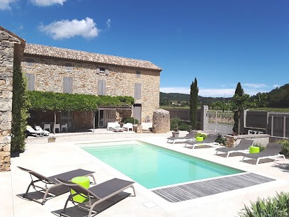 Le Gîte de Montagnac dans le Gard en Provence Occitane. Hébergement de charme à La Roque sur cèze, Gîte à La Roque-sur-Cèze