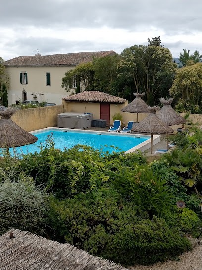 Gîtes Du Domaine De Montgaillard, Gîte à Pauligne