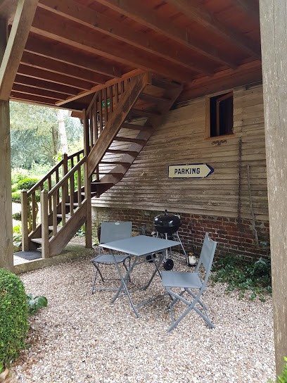 Au coeur de la nature… les près volets , Gîte à Envronville