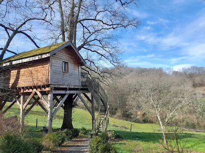 La Cabane de Domenge, Gîte à Fichous-Riumayou