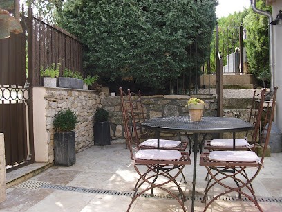 gîte de charme  La fontaine de l'alouette piscine et SPA proche Ventoux, Vaucluse, Gîte à Méthamis