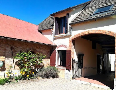 Aux Anciennes Ecuries, Gîte à Sancoins