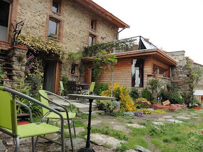 Le Figuier 22 Rue De La Llisse, Gîte à Ria-Sirach