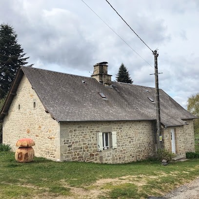 Le hameau de donnedevie, Gîte à Marcillac-la-Croisille