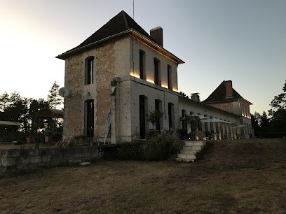 Chateau Neuf Le Désert, Gîte au Pizou
