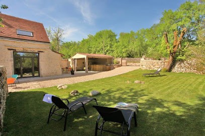 Gîte De France Les Pierres Du Quercy, Gîte à Varaire