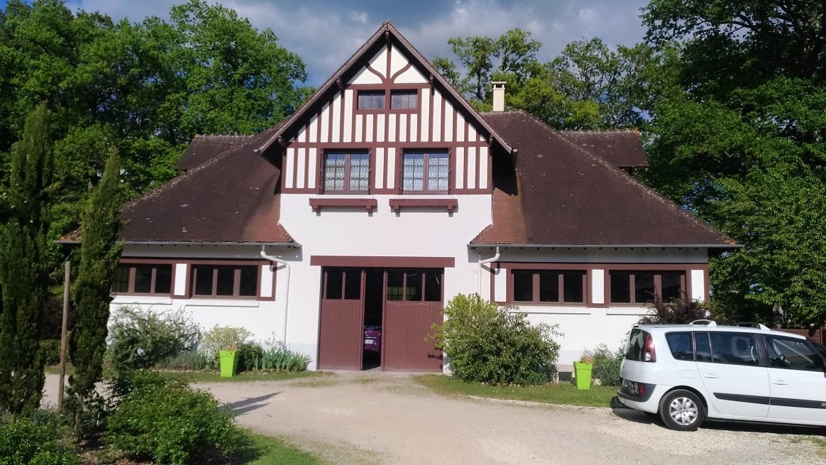 Communs de Bon Hotel, Gîte à Ligny-le-Ribault