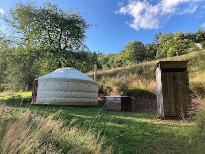 Yourte Un brin de forêt, Gîte à Faucompierre