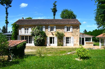 Menaud, Gîte à Saint-Martin-de-Fressengeas