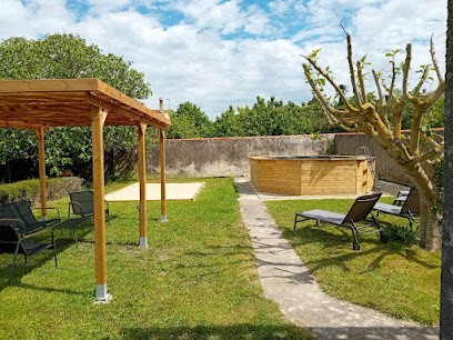 Maison Saint Amans, Gîte à Saint-Martin-Lalande