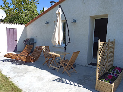 Le Gîte Du Petit Chenac, Gîte à Chenac-Saint-Seurin-d'Uzet