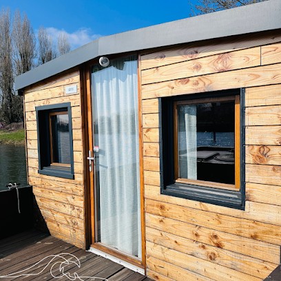 Bateau Laita, Gîte à Briollay