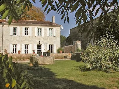 Gite De La Fée Mélusine, Gîte à Champagne