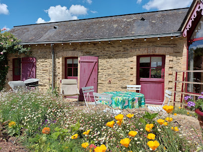 Les Petits Poiriers - Gîtes De France, Gîte à la Roche-Neuville