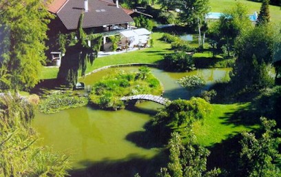La Fontaine des Rollands : Gîte avec piscine, aire de jeux pour les enfants, gîte familial, au pied du Vercors, en Isère, Gîte à Saint-Vérand