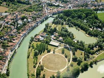 Location StSav - Location à Saint-Savinien, Gîte à Saint-Savinien