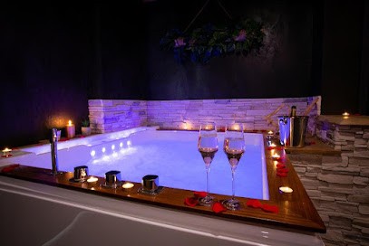 Le Lodge des charmes - Love room - Chambre Luxueuse avec Jacuzzi Privatif - Week-end insolite Chartres proche Paris, Gîte à Lèves