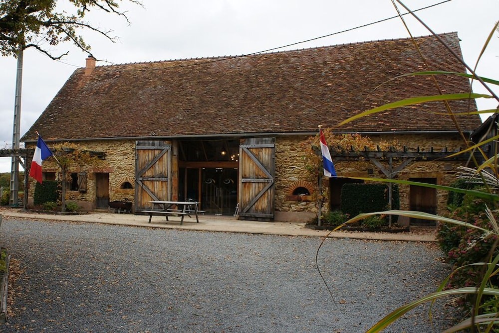 Bonneblond, Gîte à Saint-Désiré