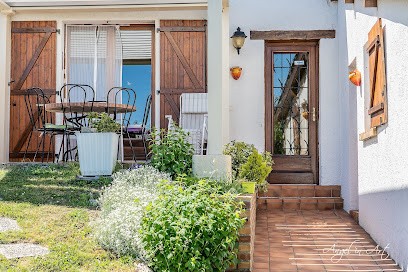 Roulotte à vendre piscine, Gîte à Villers-Allerand