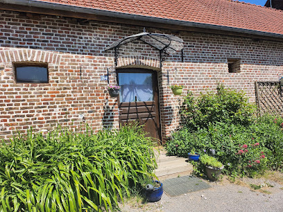 Domaine De L'arche D'amandine (Sur Rendez-Vous), Gîte à Dominois