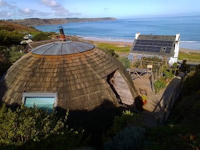 Coucher (kuz) de soleil (heol) sur mer, Gîte à Locquirec