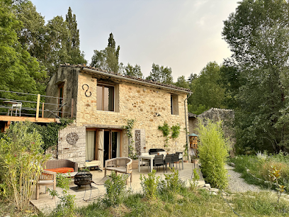 La Source Rustrel Gîte à Rustrel