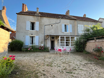 Gîte Chez Mamie Madeleine, Gîte à Ainay-le-Château