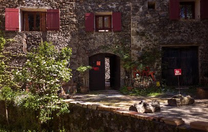 Gîtes Et Chambres D'hôtes Au Hameau De Vezenobres, Gîte au Vigan